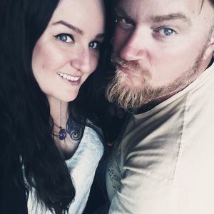 Meet your Posher, Khara